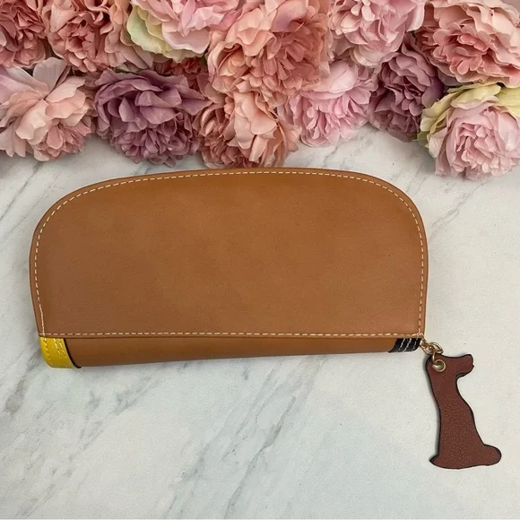 Silly Cartoon Dog Brown Vegan Leather Clutch Wallet - Picture 12 of 15